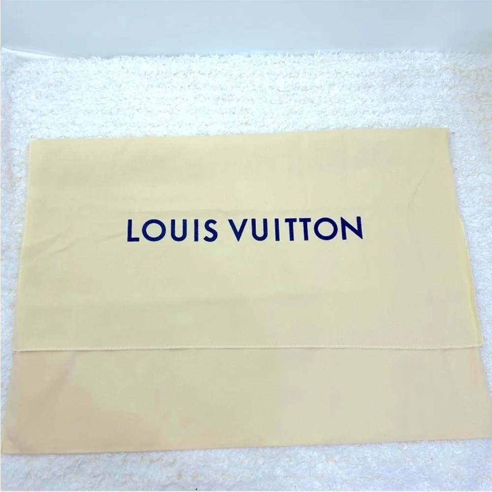 Louis Vuitton Dust Bag Size 22”x15.5”